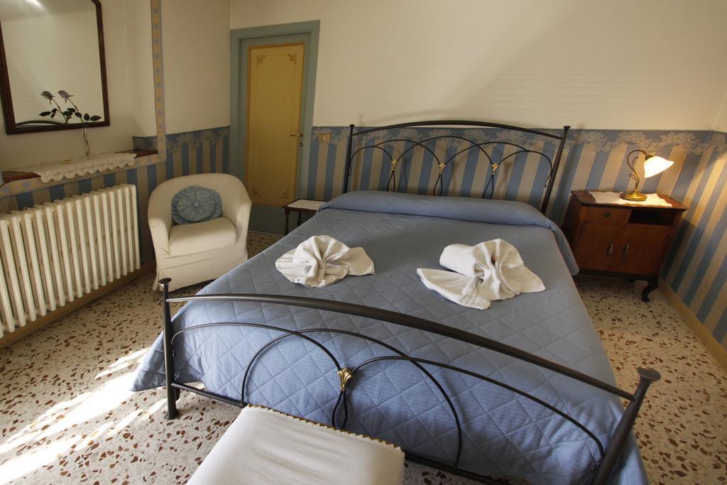 Bed&Breakfast 1912 Bed & Breakfast Fermo Oda fotoğraf